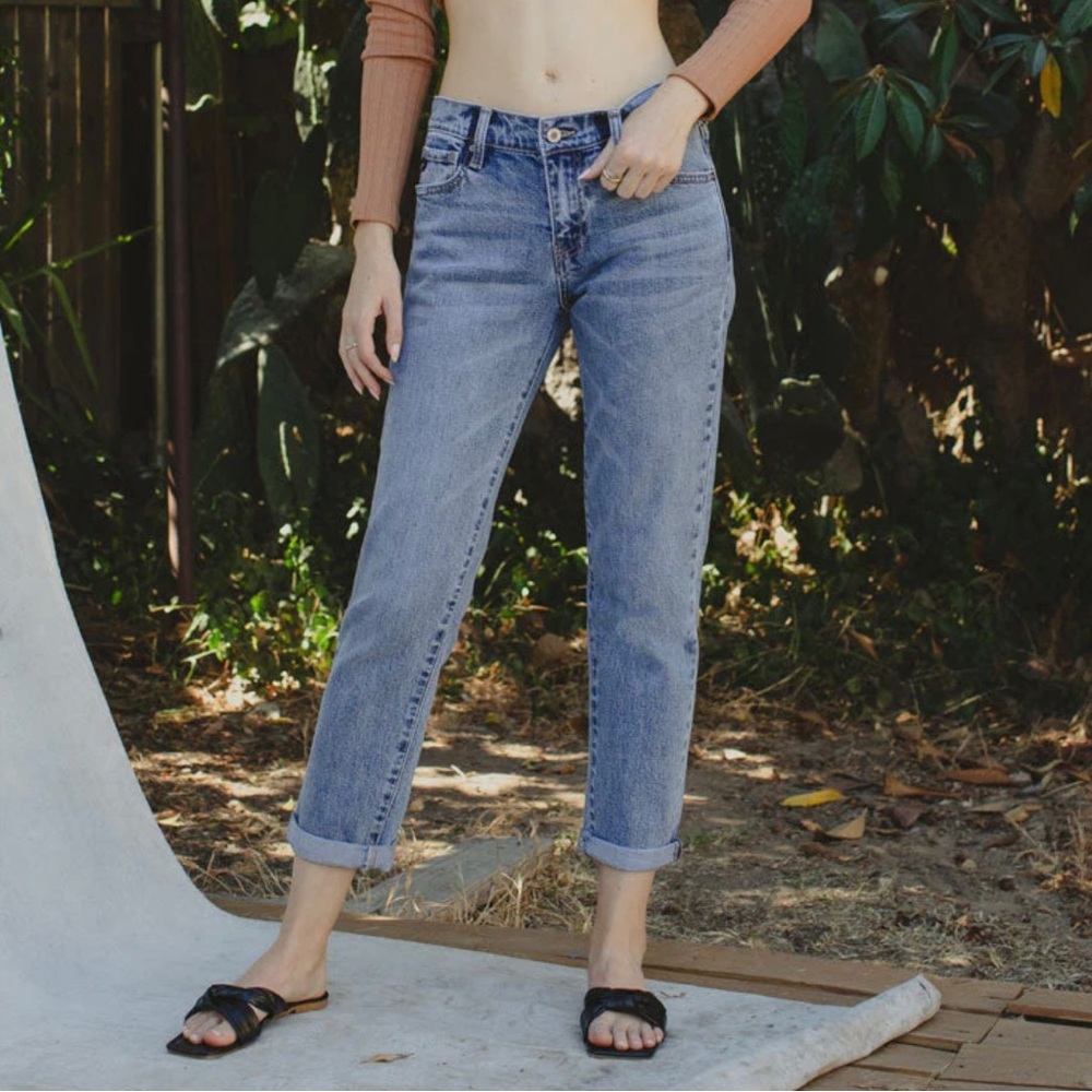 KanCan Rissa Mid Rise Slim Boyfriend Blue Jeans Size 5/26 Inseam 28